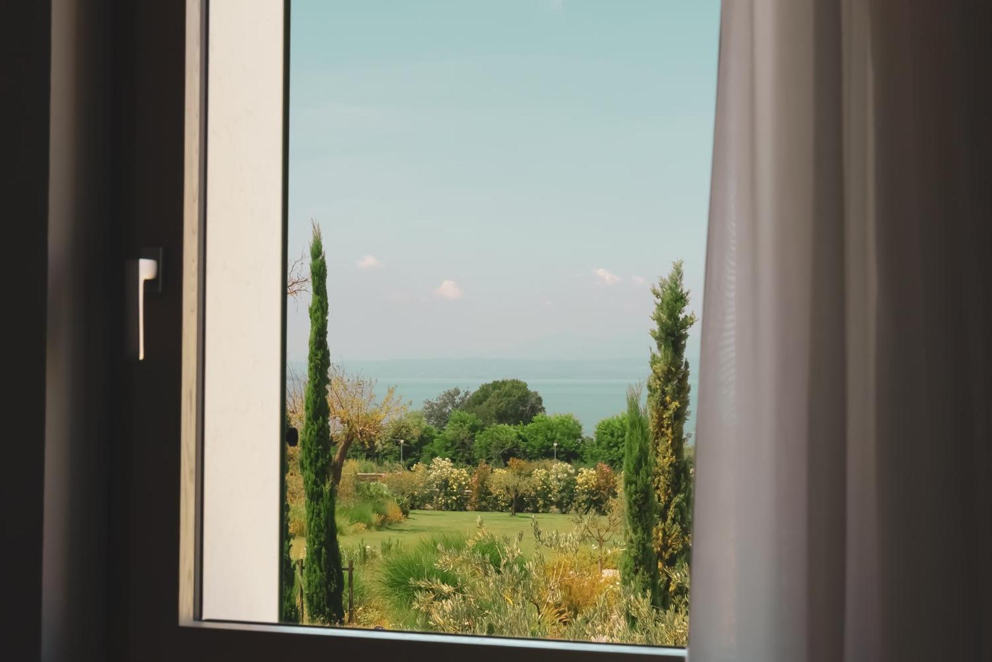 Natiia Relais - Adults Only Hotel Lazise Room photo