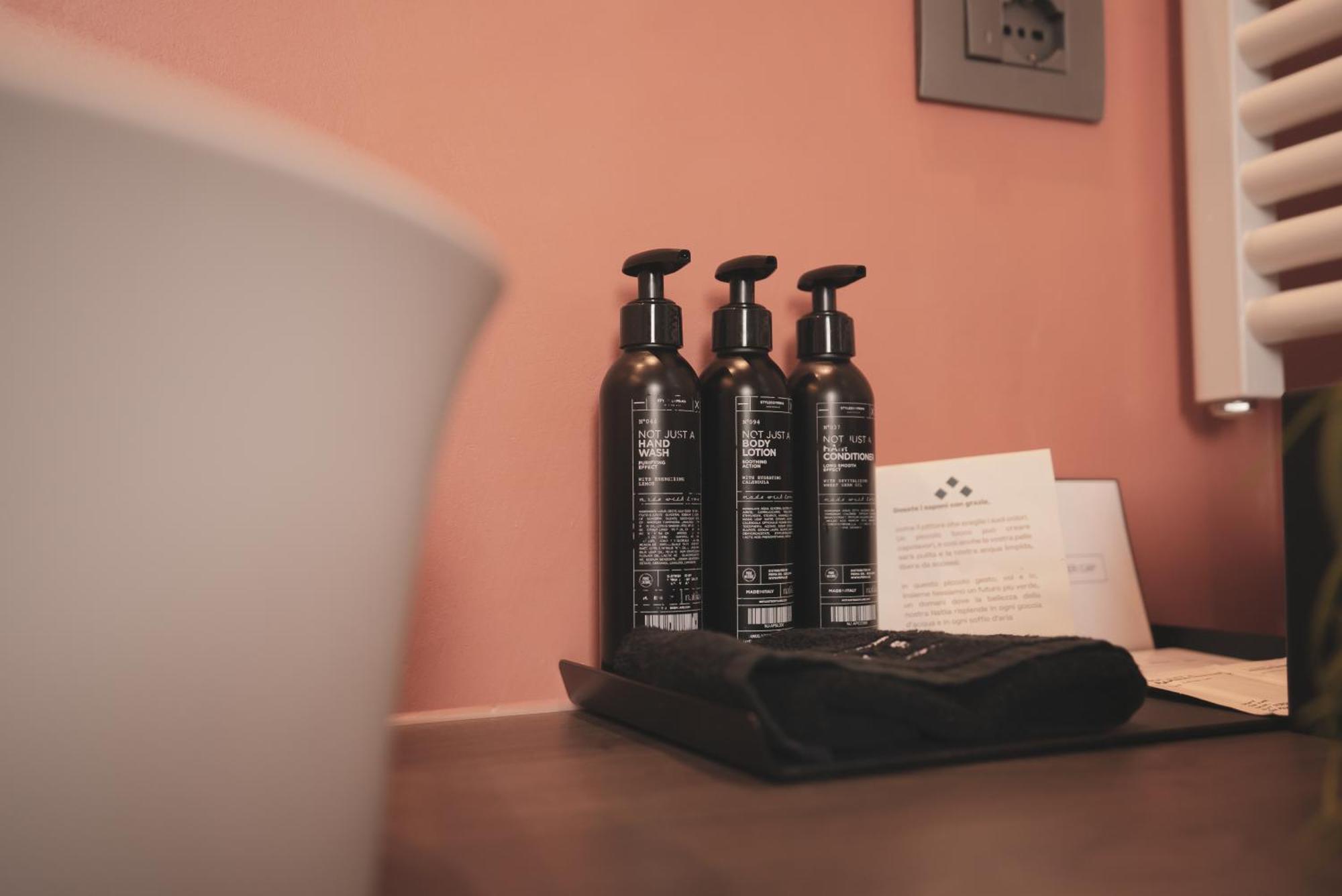 Natiia Relais - Adults Only Hotel Lazise Room photo